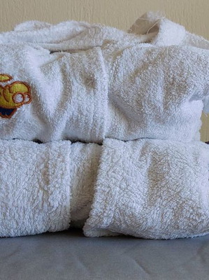 Set of 2 children's bathrobes used, length 80cm