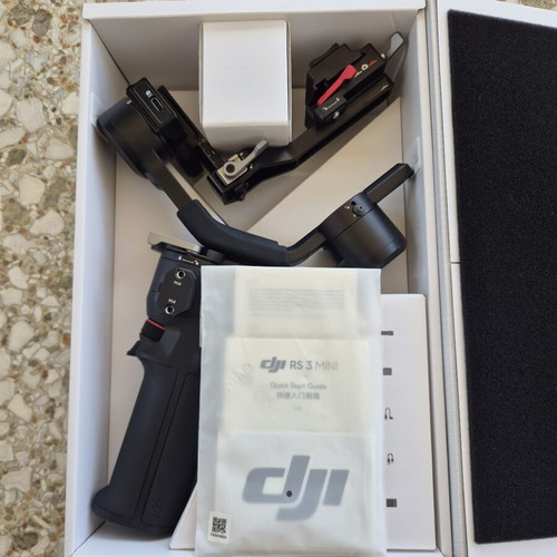 Dji RS3 Mini gimbal like new