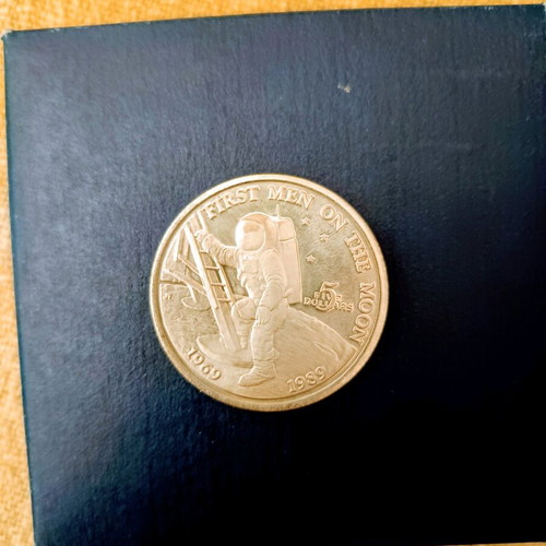 Collectible 5 dollar coin new for moon landing anniversary