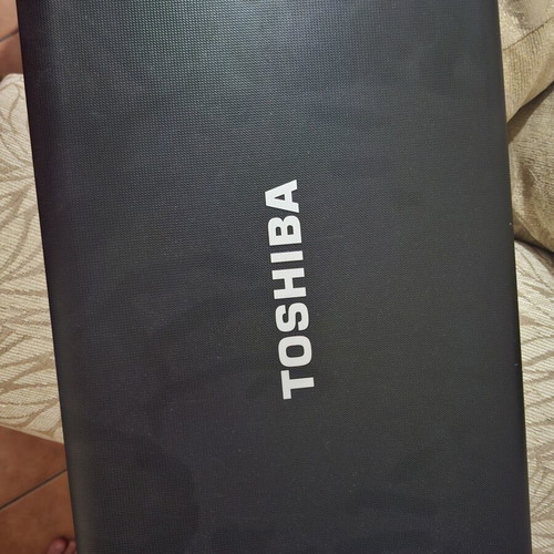 Toshiba laptop, needs service, screen not working
