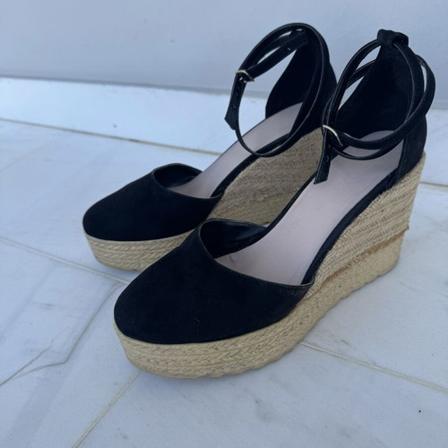 Black Suede Espadrille Wedges size 39 like new