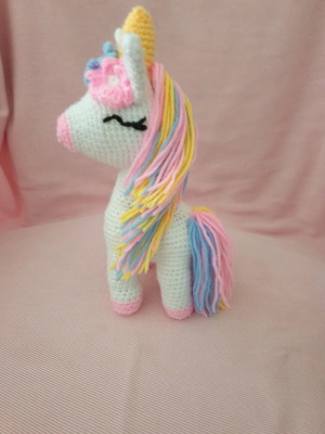 Κουκλάκι Lucy the unicorn amigurumi πλεκτό χειροποίητο καινούργιο