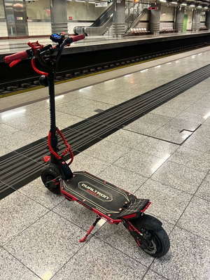 Dualtron Spider 2 like new electric scooter with red details