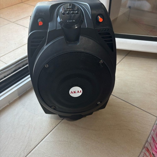 Akai speaker used with charger in good condition