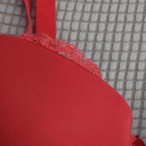 Jolinesse bra size 85 D used, coral color