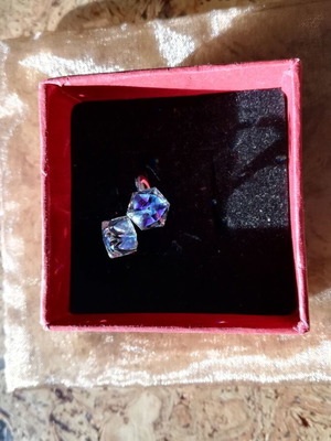 Elegant silver ring with two Swarovski crystal cubes, new