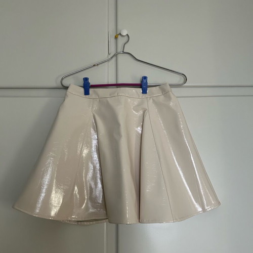WeAre vinyl mini skirt eco leather ecru new, size medium