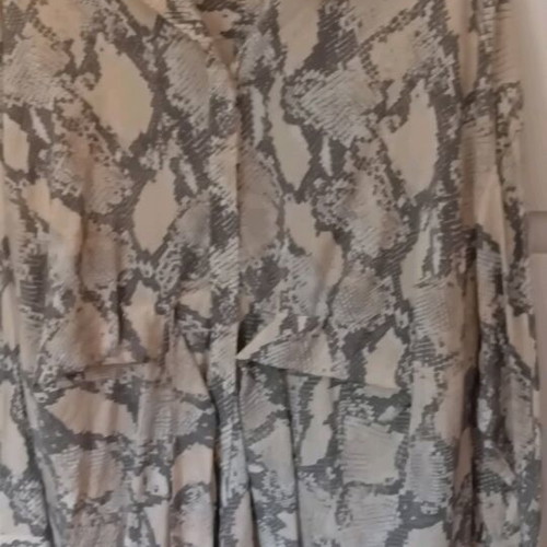 Long shirt XL H&M with waist belt, like new