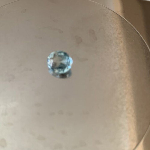 Natural loose precious stone aqua marina 2 cts