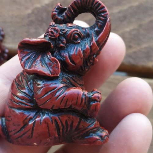 Ceramic elephant figurine like new