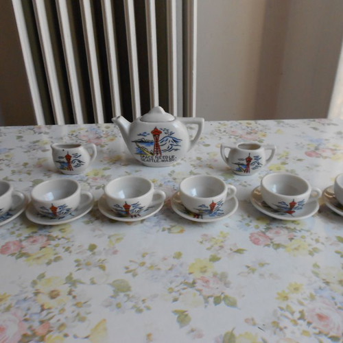 Vintage home decor like new, set of 3 pieces