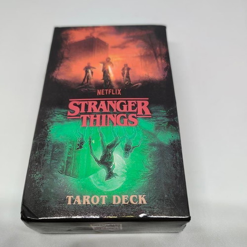 Stranger Things Tarot Deck like new, 78 cards official edition