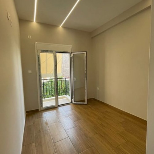 Apartment 1st floor 48 sqm renovated, Nikaia, 2 bedrooms, used