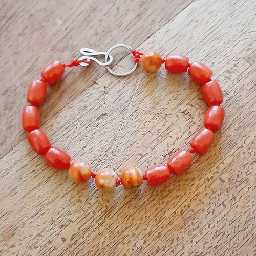 Bracelet with semi-precious stones and silver clasp handmade new