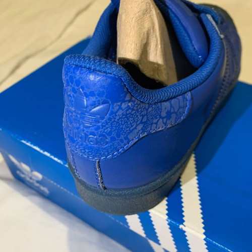 Adidas Women's Superstar EU36 Blue like new with reflective details