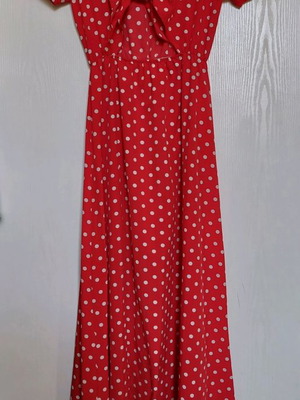 Long dress red with white polka dots size M like new