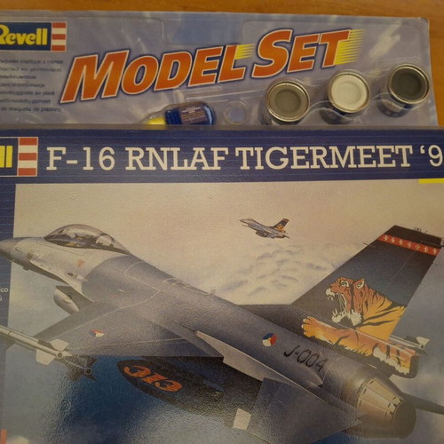 Revell F16 model kit new with paints and glue