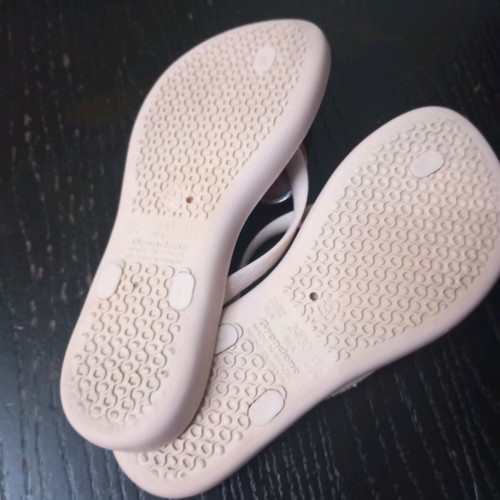 Ipanema girls' slippers like new, size 31/32, beige and red