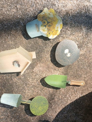 Garden-themed magnets like new, set of 5 pieces