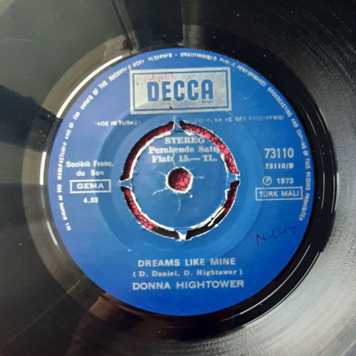 Donna Hightower 7" single μεταχειρισμένο, This World Is A Mess / Dreams Like Mine