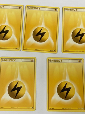 Pokémon Energy cards used, pack of 5 in good condition