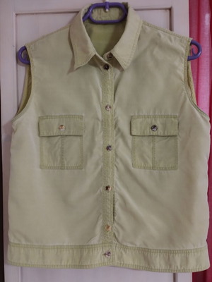 Women's summer vest green size L used