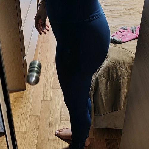The Lady leggings with thick fabric, strictly small, like new