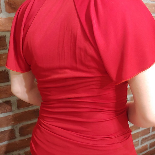 Best Manuel blouse ruby wrap used, size M