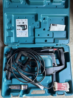 Makita rotary hammer drill 1510W with SDS MAX1213C