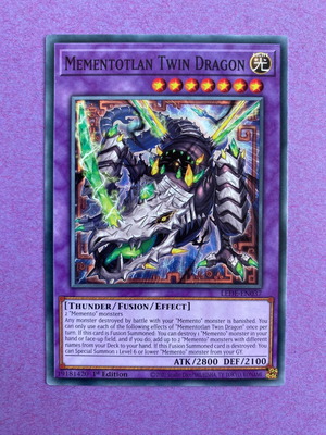 Yu-Gi-Oh card Mementotlan Twin Dragon like new