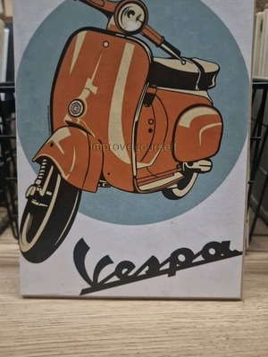Wooden Vespa decoration like new, size 13×18 cm