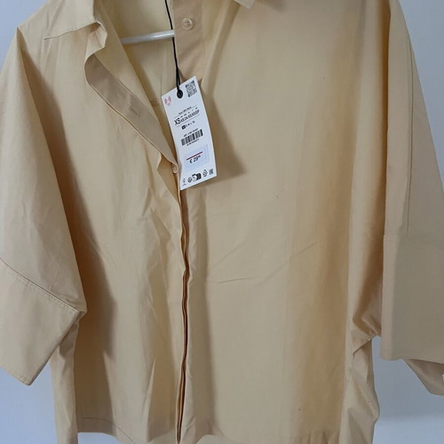 Zara shirt new, yellow, 3/4 sleeve, loose fit XS-S