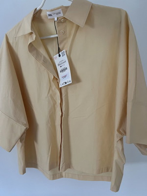 Zara shirt new, yellow, 3/4 sleeve, loose fit XS-S