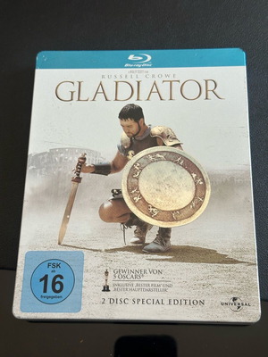 Gladiator Steelbook Blu-Ray като ново, 2 диска, английски субтитри
