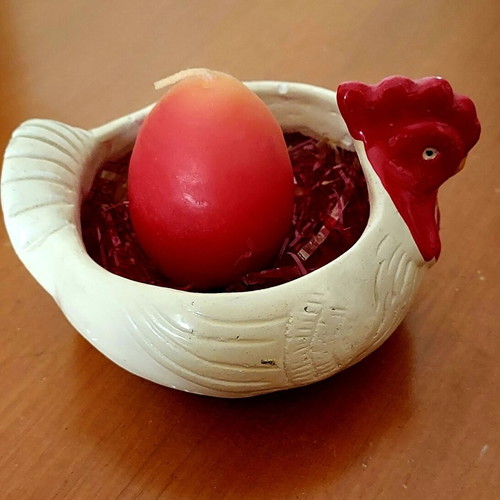 Decorative Easter ceramic egg holder like new