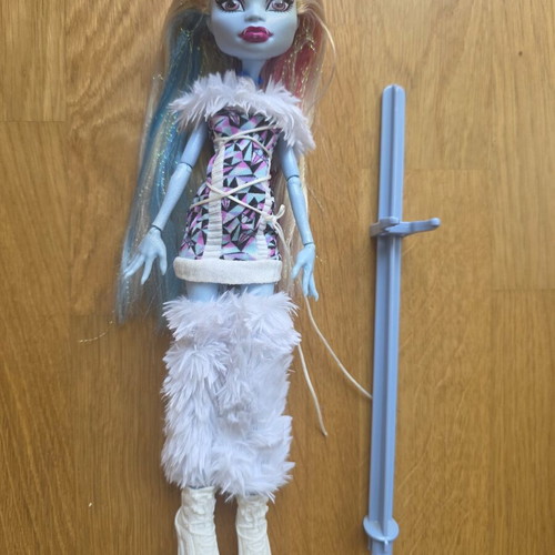 Monster High G1 Abbey Bominable doll 2010 rare, like new