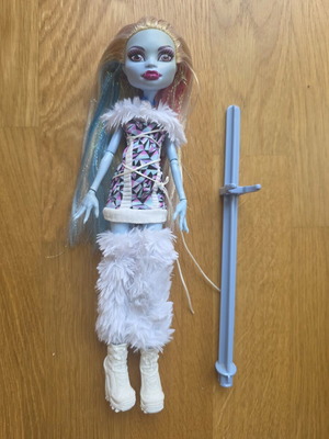 Monster High G1 Abbey Bominable doll 2010 rare, like new