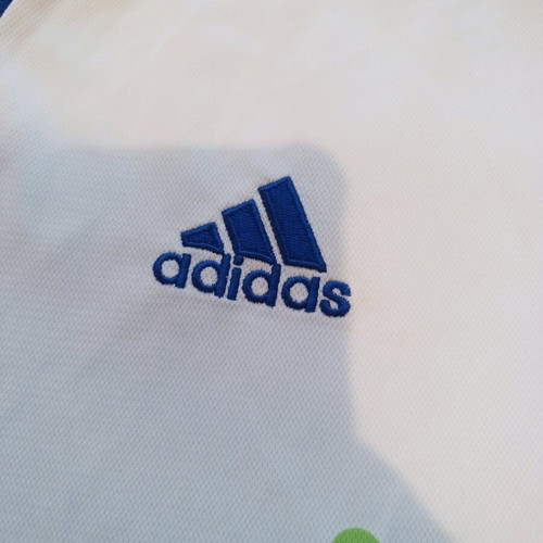 Euro 2004 T-shirt authentic Adidas like new