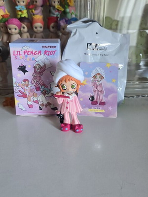 Pop Mart Peach Riot Sleepover Gigi Brush Teeth figure new