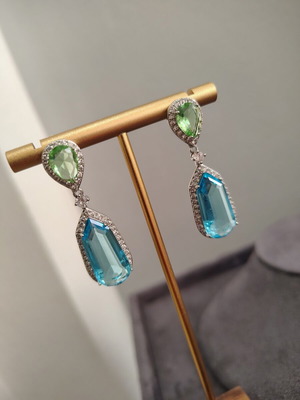 Platinum plated earrings with zircon stones like new