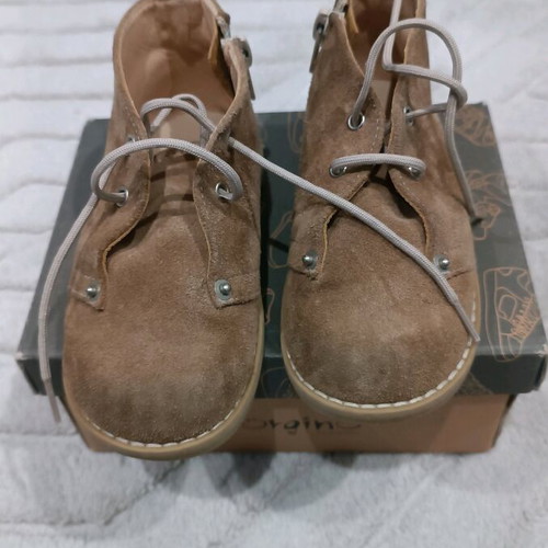 Children's Anatomical Shoes like new, size 23