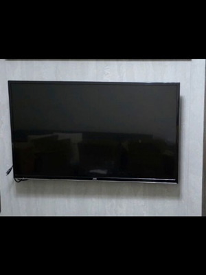 JVC 32-inch TV used with Netflix and YouTube apps