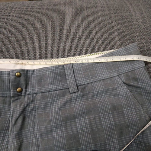 Generra men's gray checkered bermuda shorts like new W31