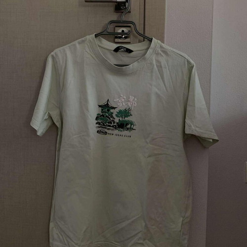 XSide men's T-shirt size S like new with Japanese design