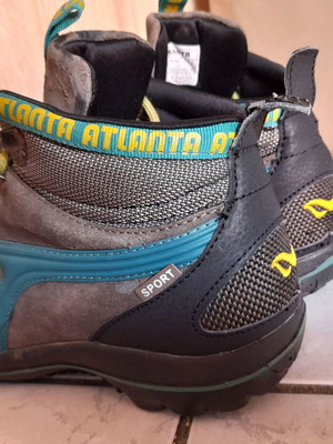 Boots used, size 42, gray with wear on front surface