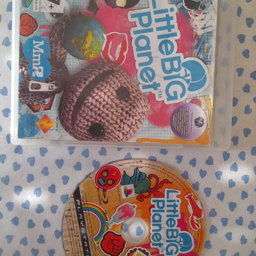 Little Big Planet PS3 game like new, cover torn
