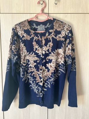 Wool jacket like new, blue with beige patterns, size L/XL