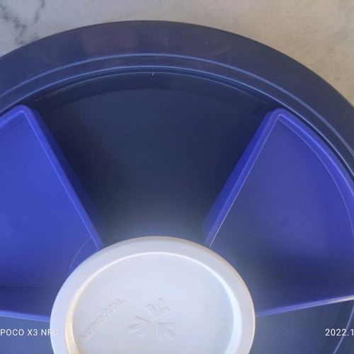 Tupperware platter new with central container for serving