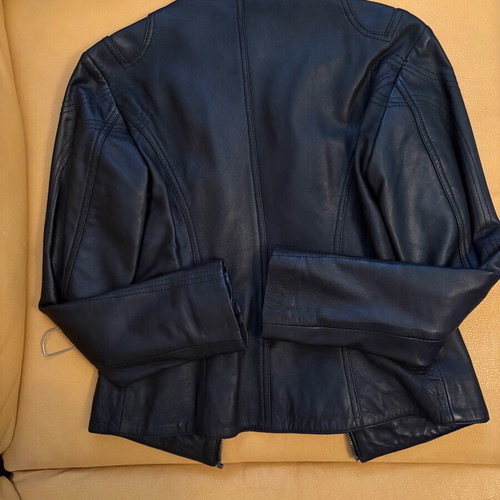 Leather jacket black like new, genuine leather XS
