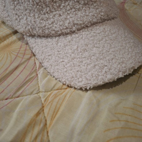 Baseball hat fall-winter like new with borg texture